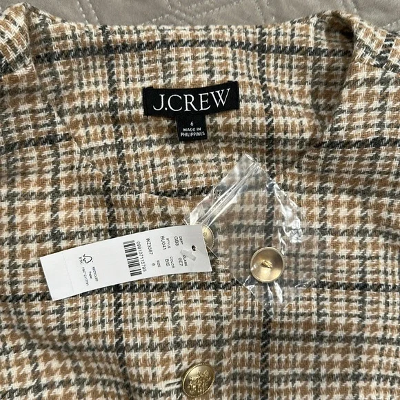 J.Crew Louisa lady jacket in plaid English wool. - Picture 6 of 12